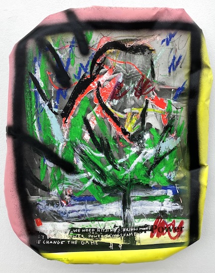 Mateusz von Motz: Power II, 2018/21, 
concrete, screen printing, spray paint, oil, 46 x 37 cm

